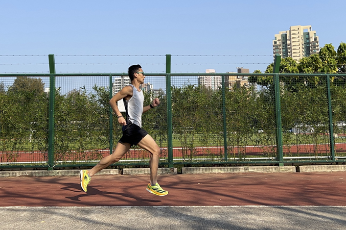 筆者除用作開鞋 easy 外，分別以410配速跑 interval、430 跑5k tempo、500 跑 15k tempo。