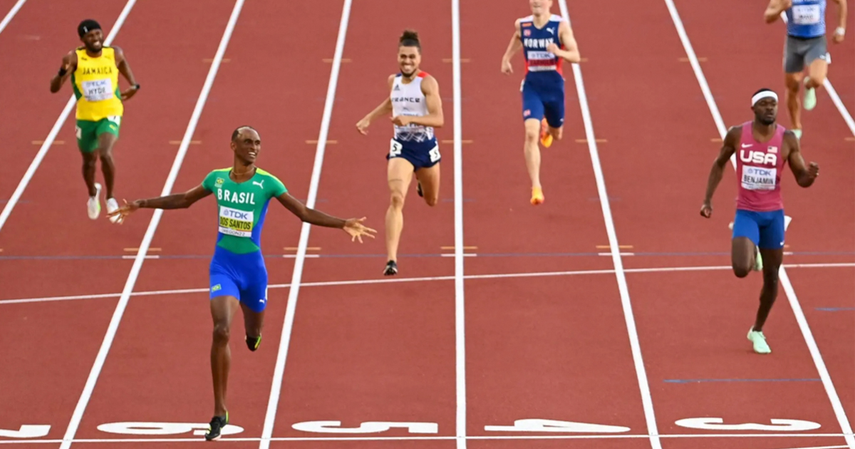 400米欄 - Alison dos Santos（巴西），46秒29。